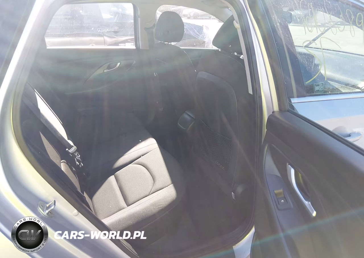 2018 Hyundai Elantra Gt VIN:KMHH35LE9JU026522 - 8