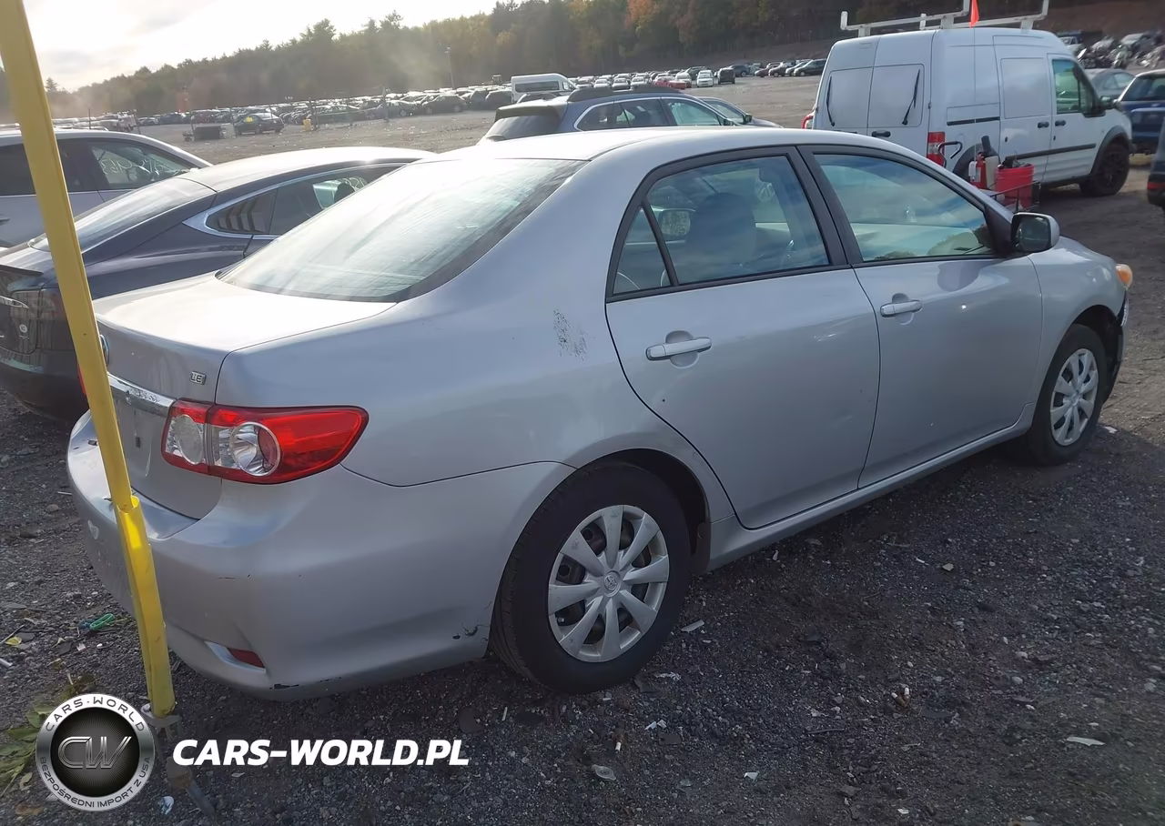 2011 Toyota Corolla Le VIN:2T1BU4EE9BC719734 - 4
