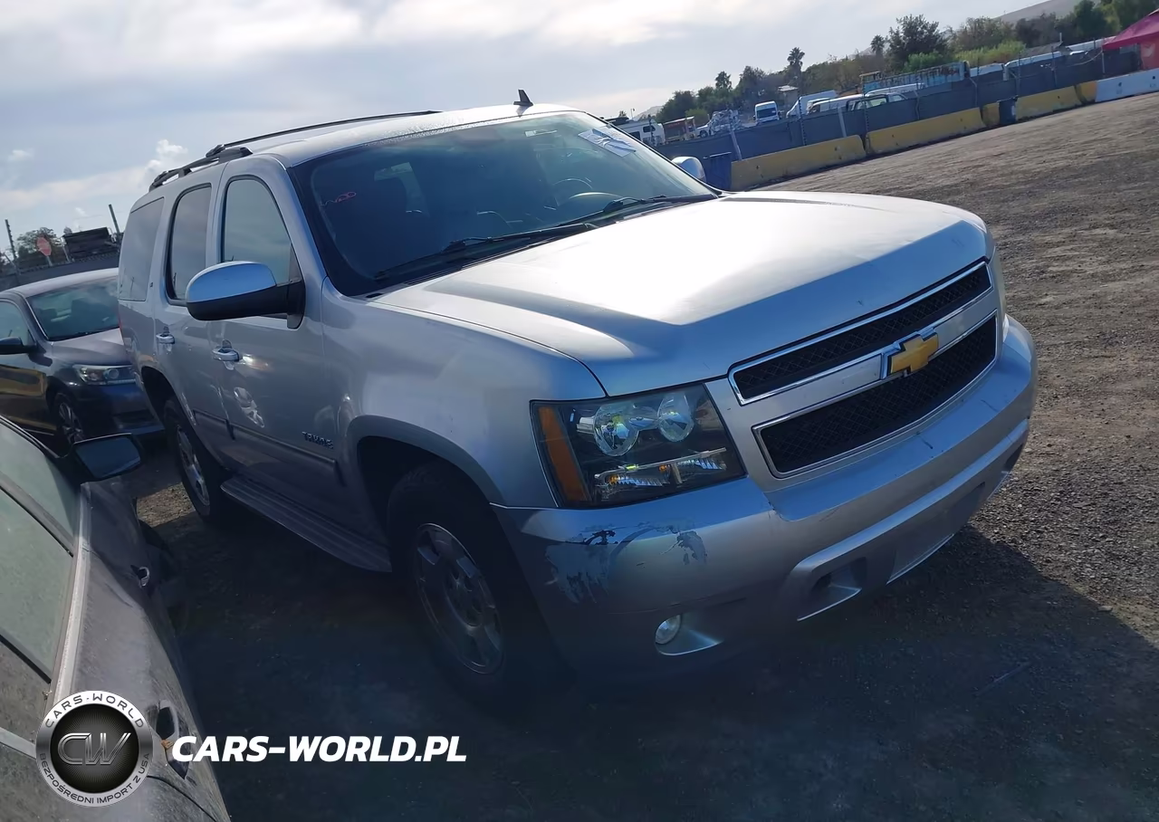 2014 Chevrolet Tahoe Lt VIN:1GNSCBE02ER244196 - 1