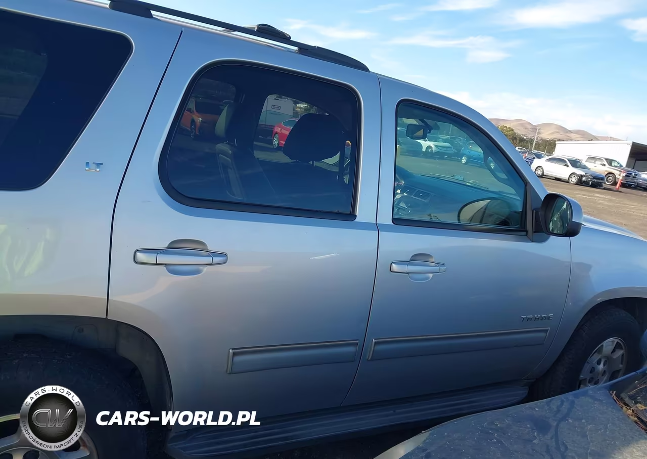 2014 Chevrolet Tahoe Lt VIN:1GNSCBE02ER244196 - 13