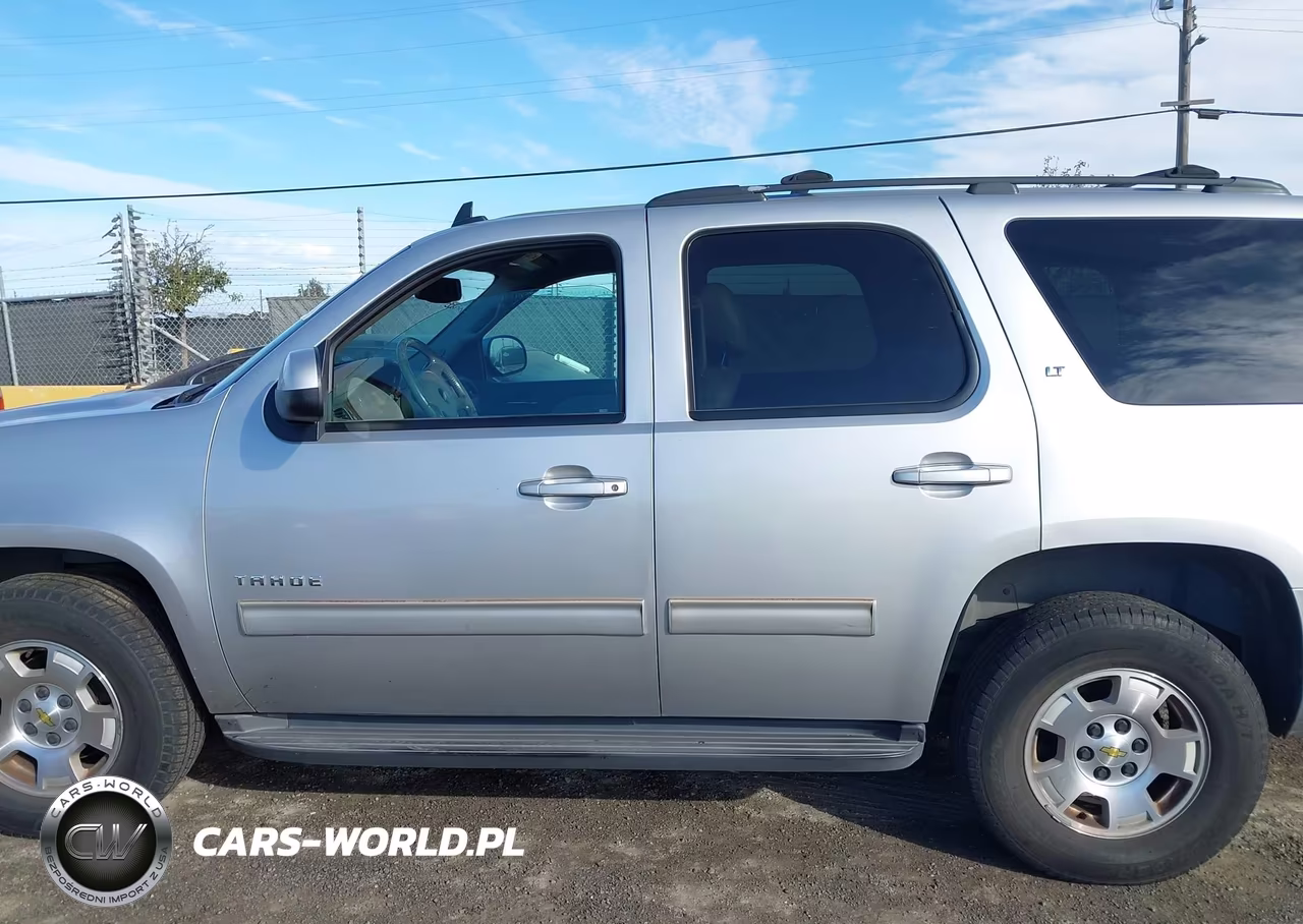 2014 Chevrolet Tahoe Lt VIN:1GNSCBE02ER244196 - 14
