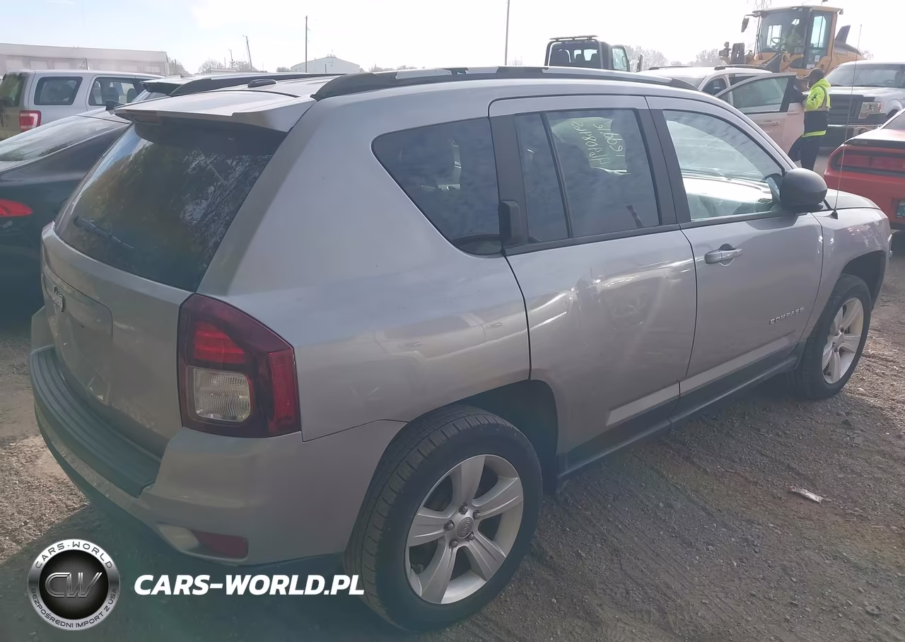 2016 Jeep Compass Sport VIN:1C4NJCBA7GD561020 - 4