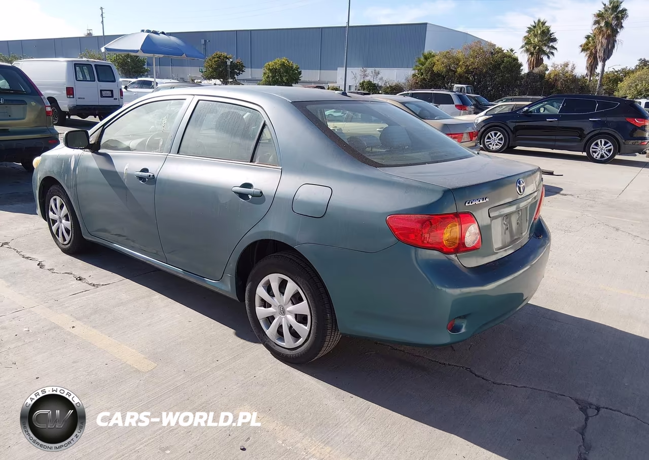 2010 Toyota Corolla Le VIN:1NXBU4EEXAZ334065 - 3