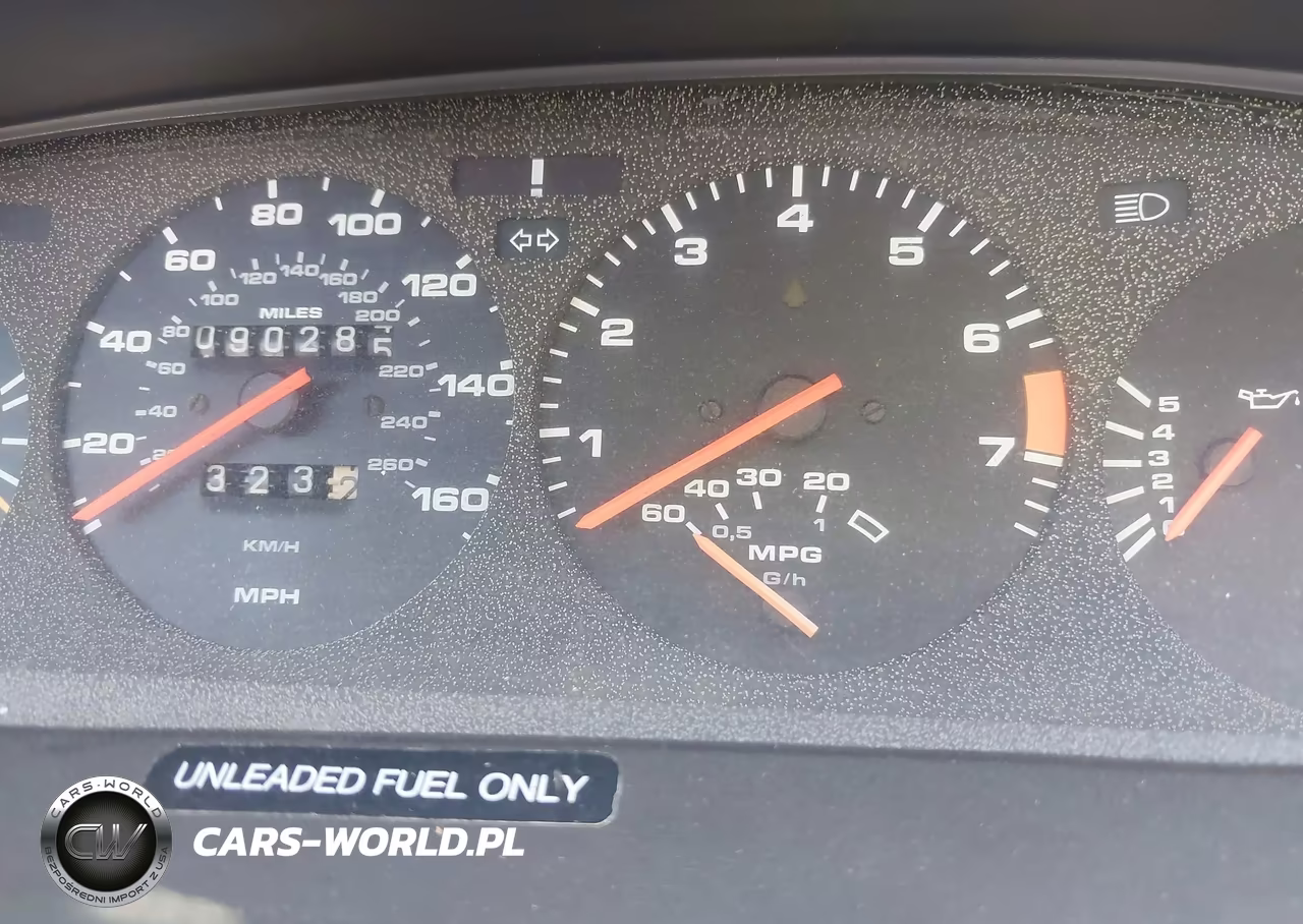 1986 Porsche 944 VIN:WP0AA0944GN451582 - 7