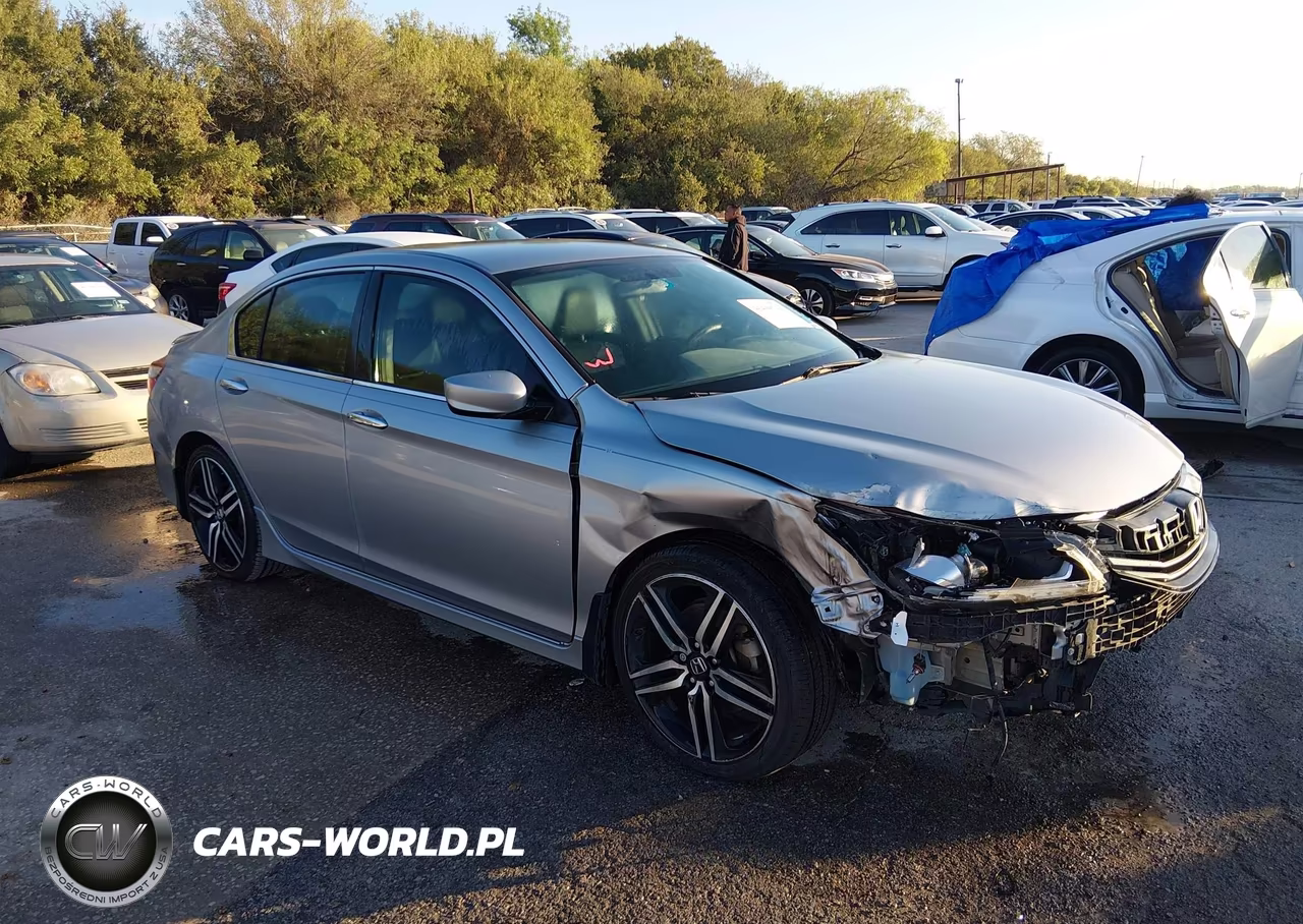 2017 Honda Accord Sport VIN:1HGCR2F58HA257903 - 13
