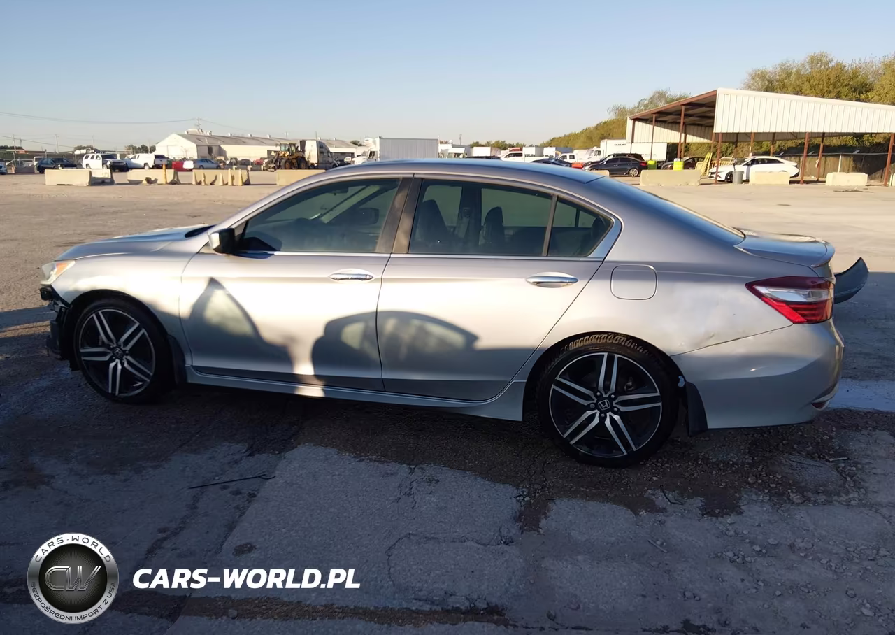 2017 Honda Accord Sport VIN:1HGCR2F58HA257903 - 14