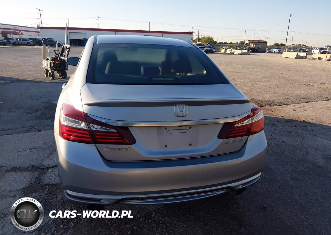 2017 Honda Accord Sport VIN:1HGCR2F58HA257903 - 16
