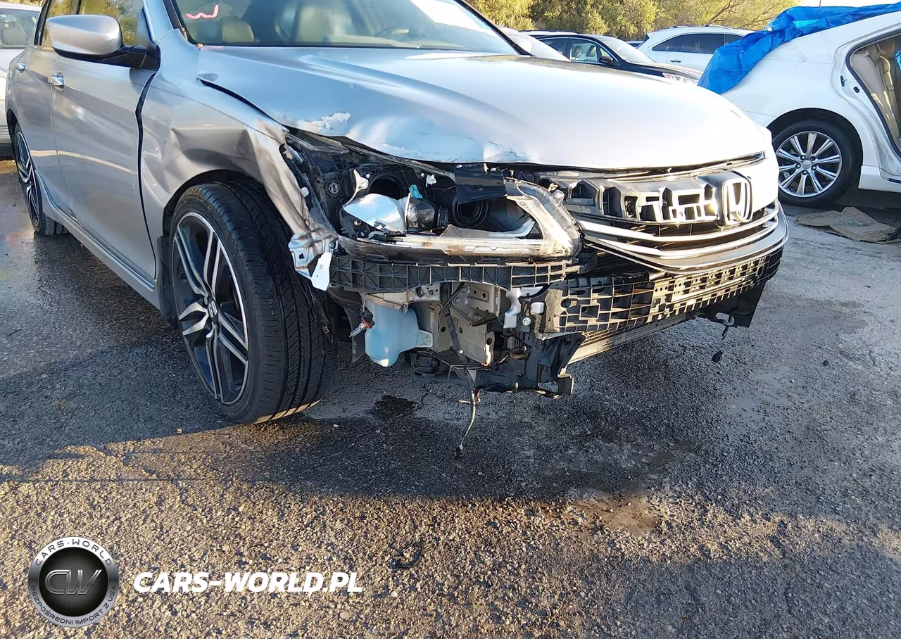 2017 Honda Accord Sport VIN:1HGCR2F58HA257903 - 6