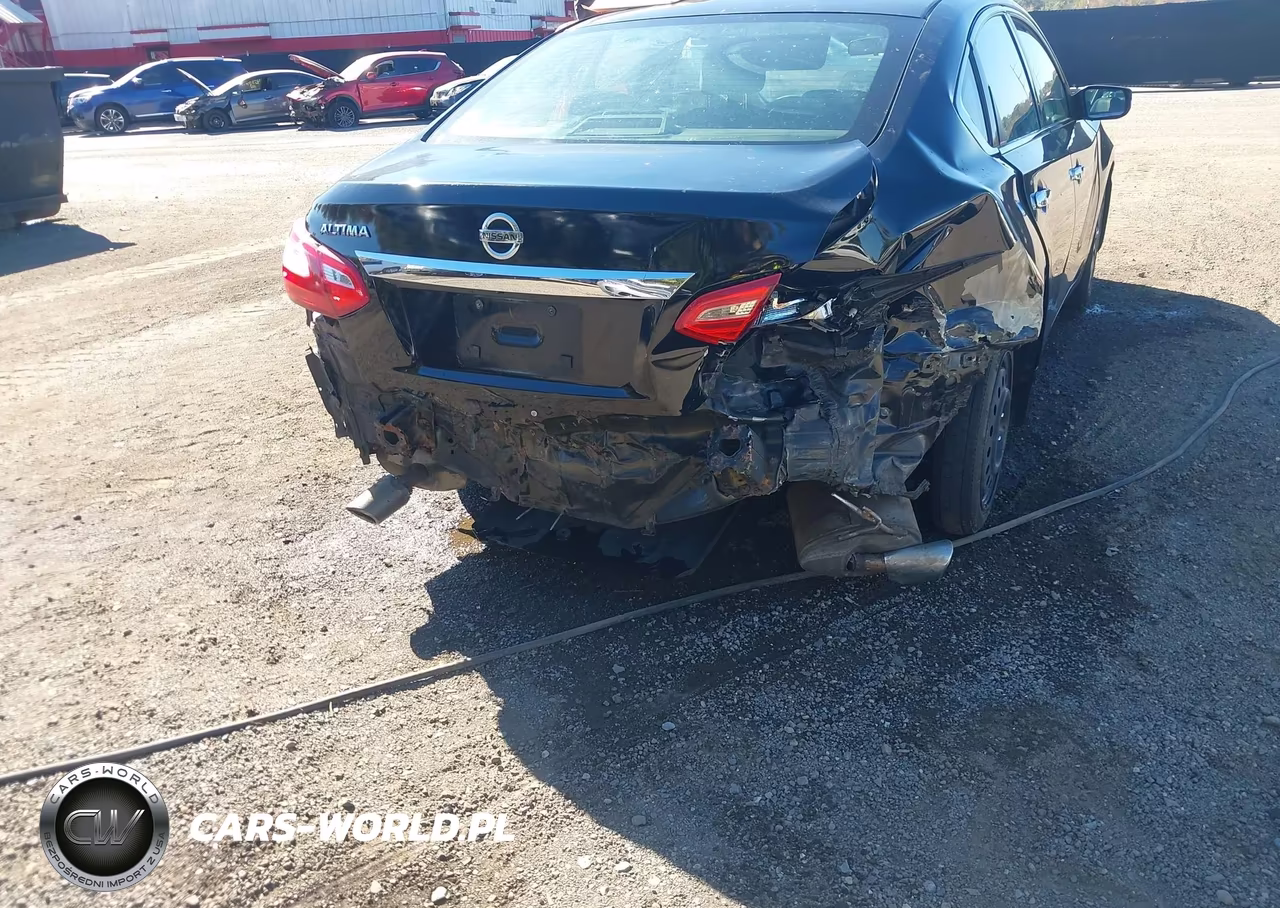 2017 Nissan Altima 2.5 S VIN:1N4AL3APXHN350412 - 6