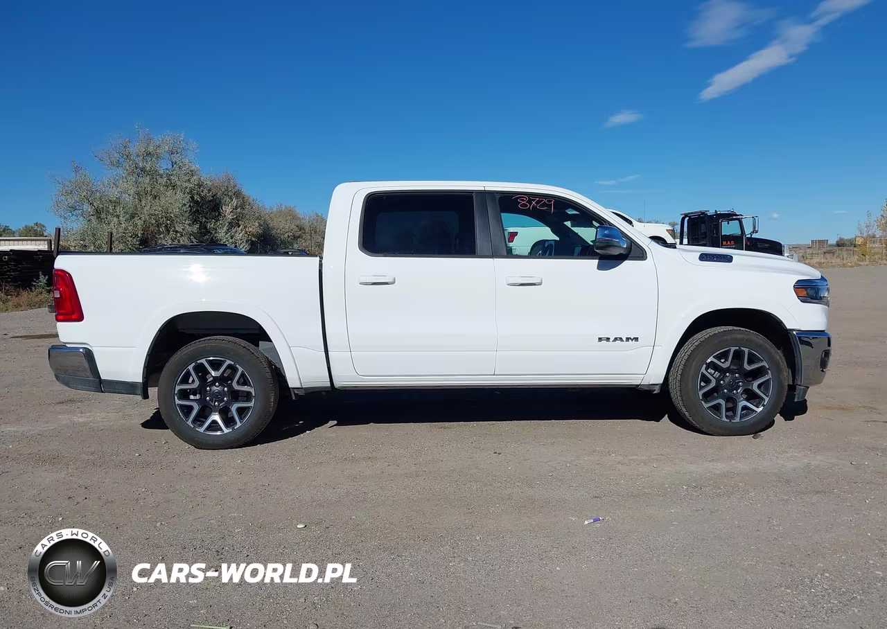 2026 Ram 1500 Laramie 4X4 5'7 Box VIN:3C6SRFJP8T4168362 - 14