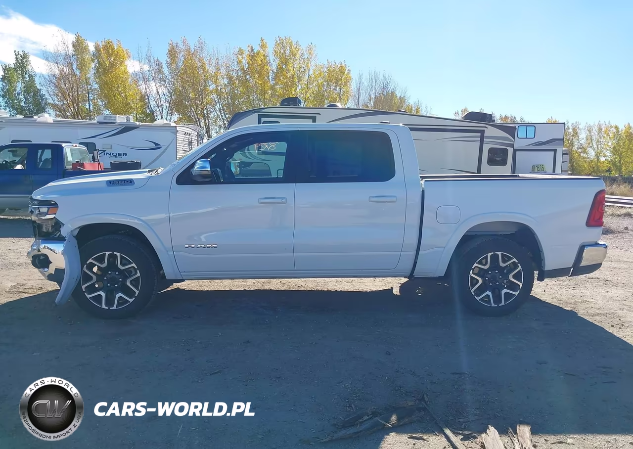 2026 Ram 1500 Laramie 4X4 5'7 Box VIN:3C6SRFJP8T4168362 - 15