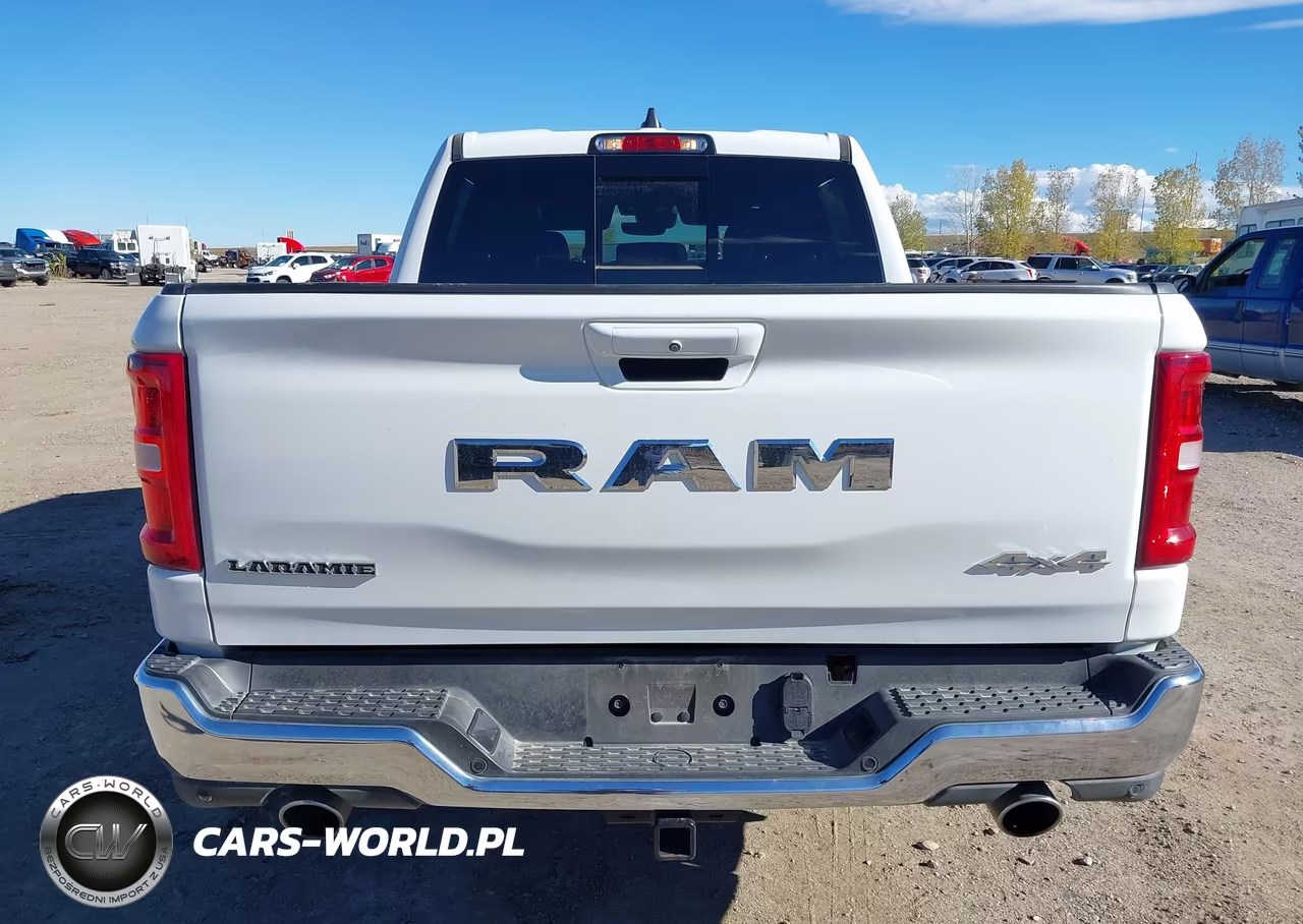 2026 Ram 1500 Laramie 4X4 5'7 Box VIN:3C6SRFJP8T4168362 - 17