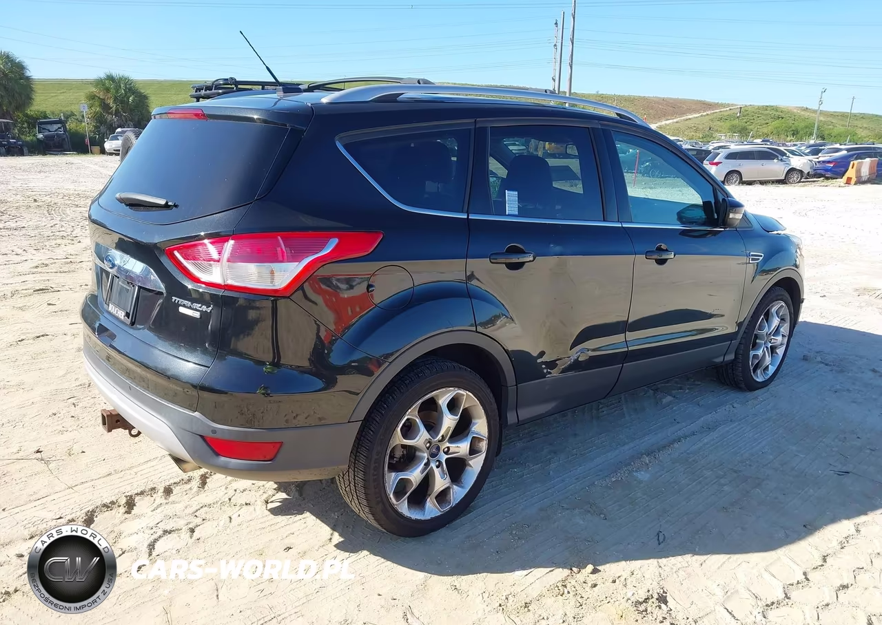 2015 Ford Escape Titanium VIN:1FMCU9J95FUB90121 - 4