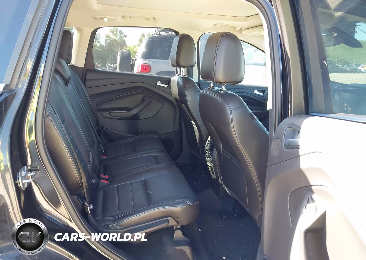 2015 Ford Escape Titanium VIN:1FMCU9J95FUB90121 - 8