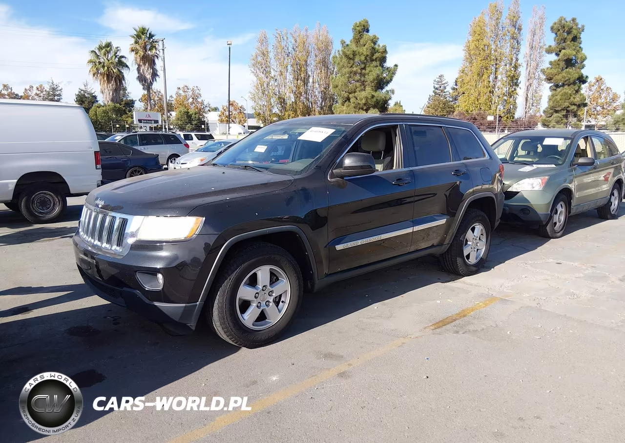 2013 Jeep Grand Cherokee Laredo VIN:1C4RJEAG8DC550290 - 2