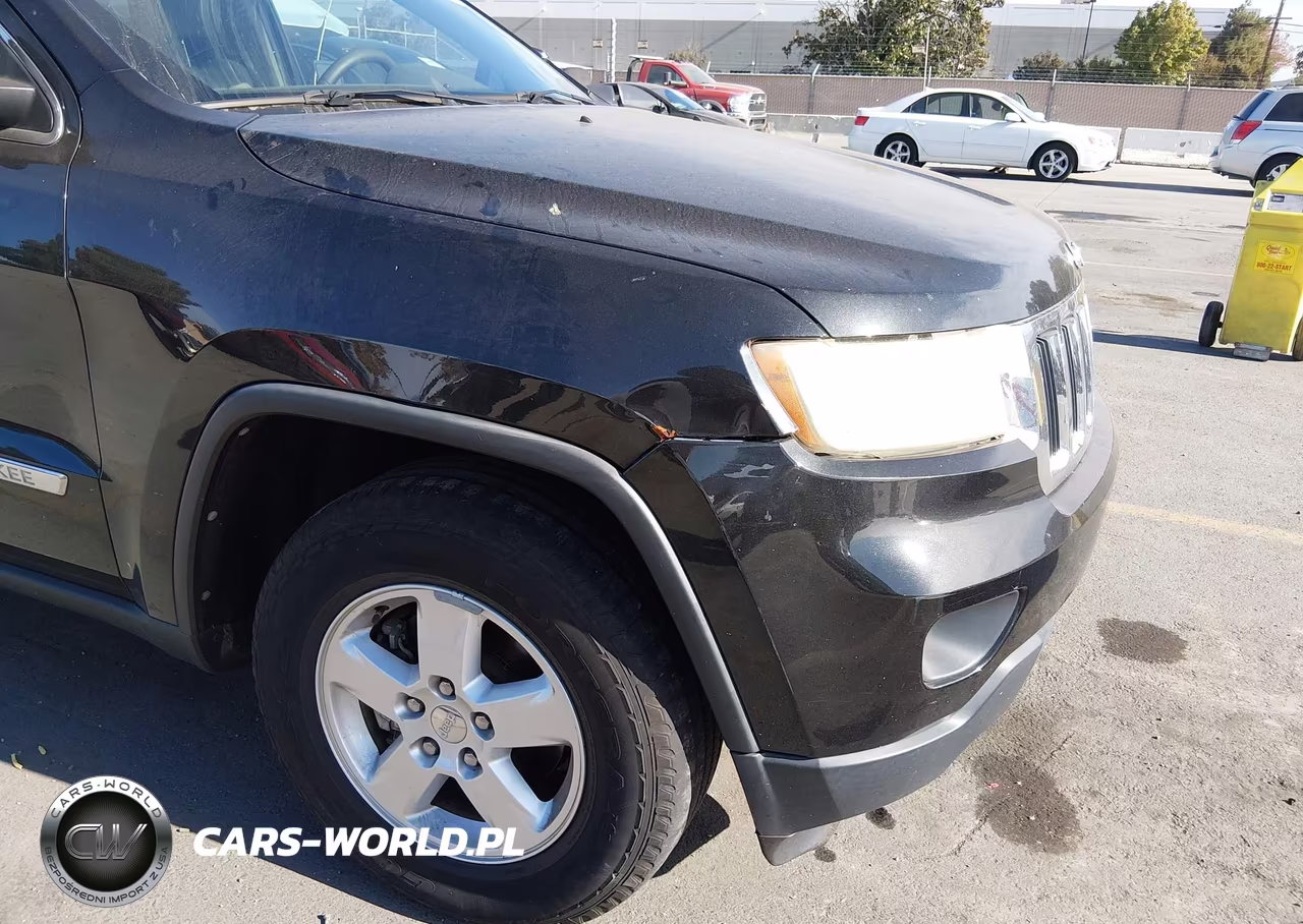 2013 Jeep Grand Cherokee Laredo VIN:1C4RJEAG8DC550290 - 6