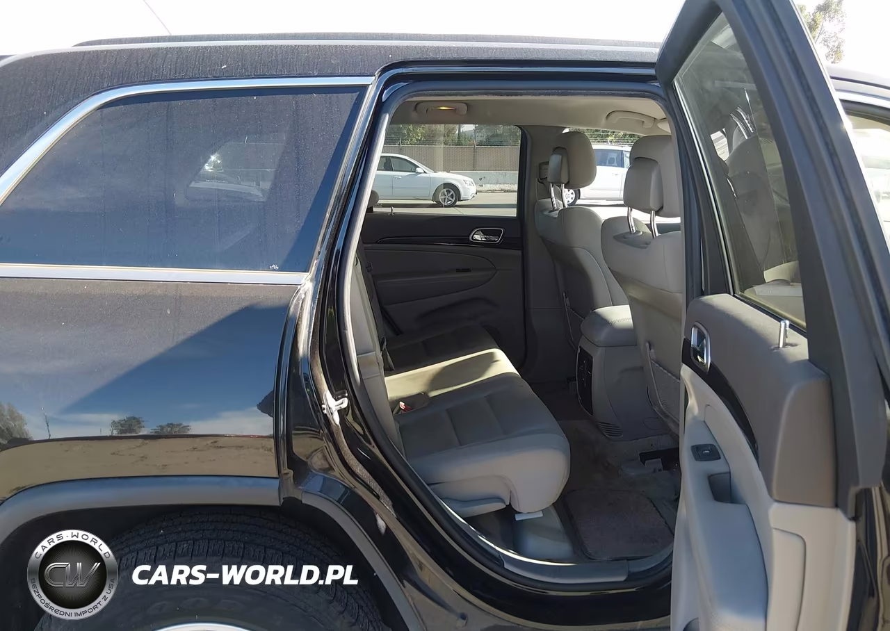 2013 Jeep Grand Cherokee Laredo VIN:1C4RJEAG8DC550290 - 8