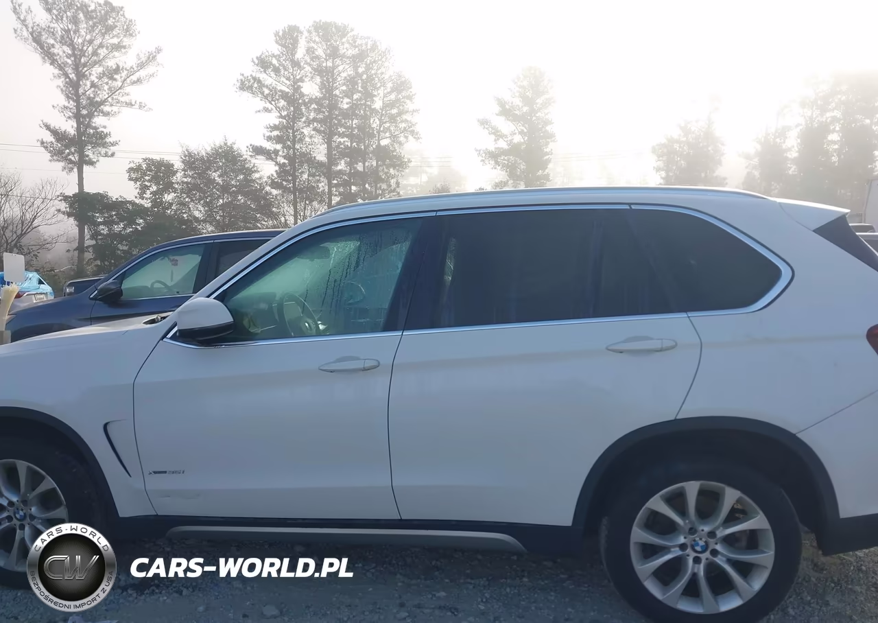 2018 BMW X5 xDrive35I VIN:5UXKR0C51J0X88678 - 14