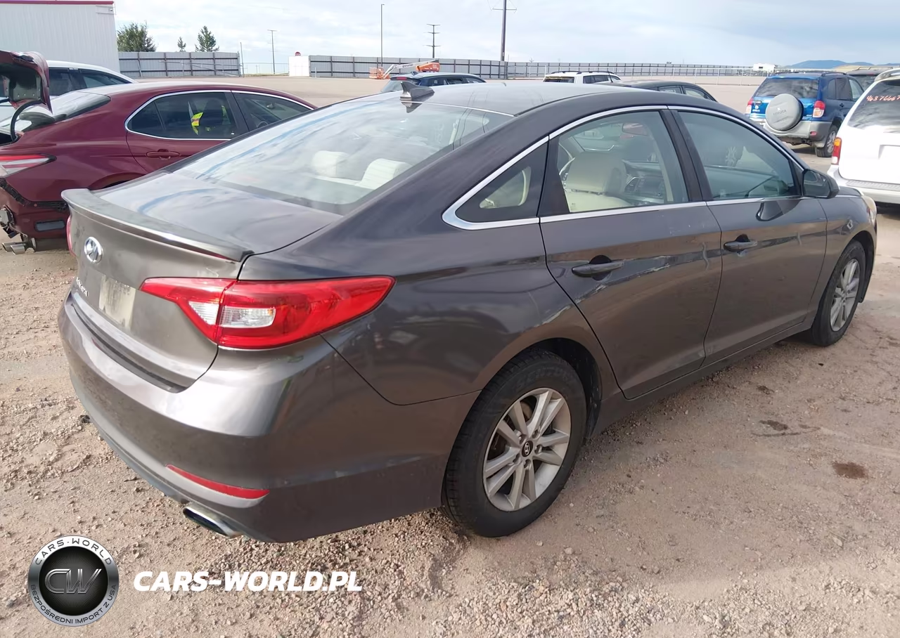 2015 Hyundai Sonata Se VIN:5NPE24AF0FH200558 - 4