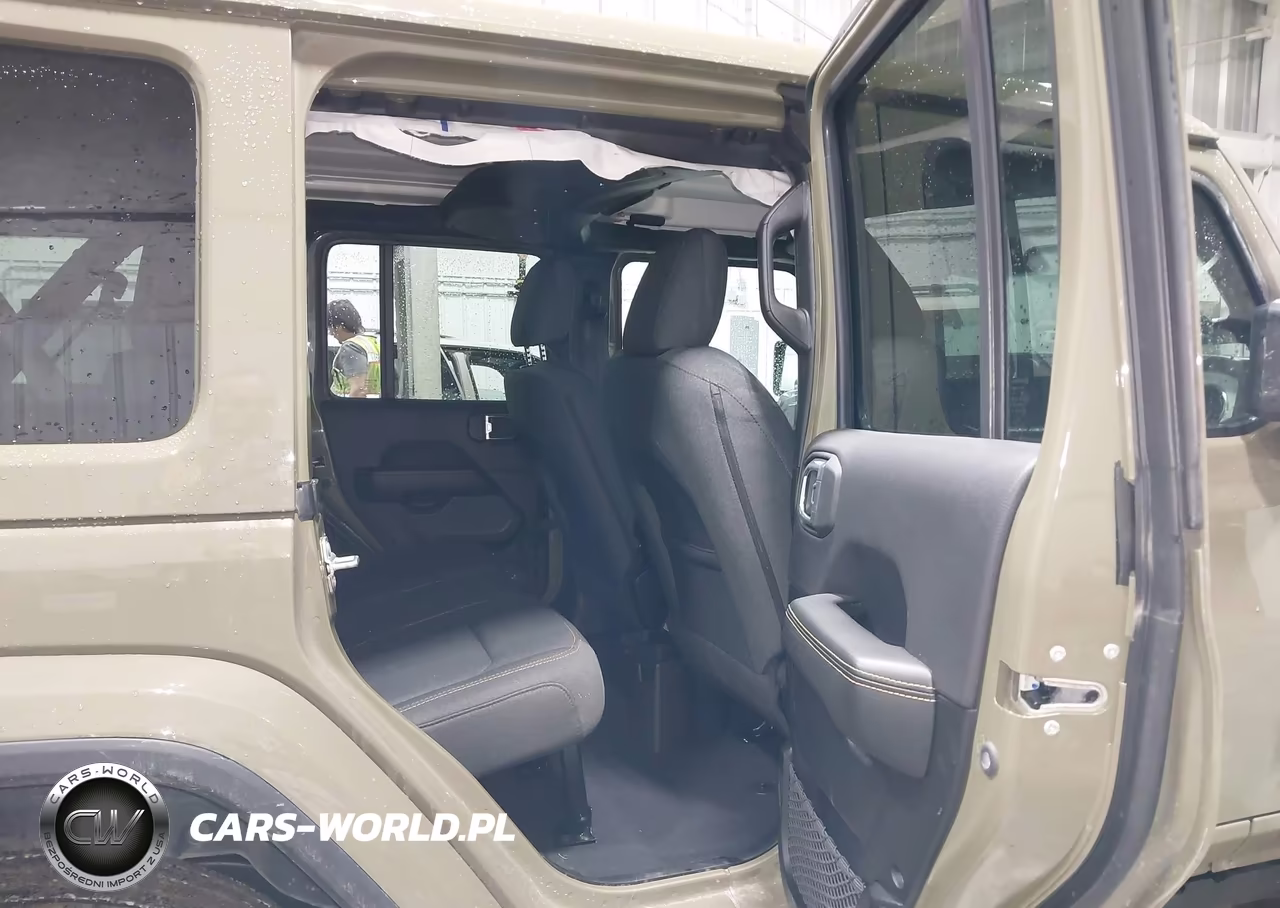 2026 Jeep Wrangler Sahara 4X4 VIN:1C4PJXEN0TW235931 - 8