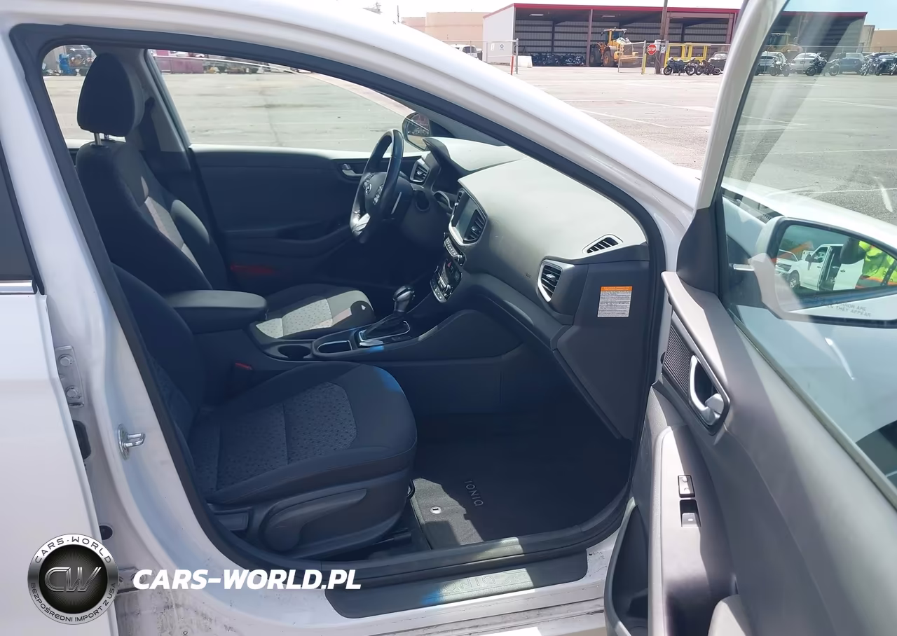 2019 Hyundai Ioniq Hybrid Sel VIN:KMHC75LC3KU106770 - 5