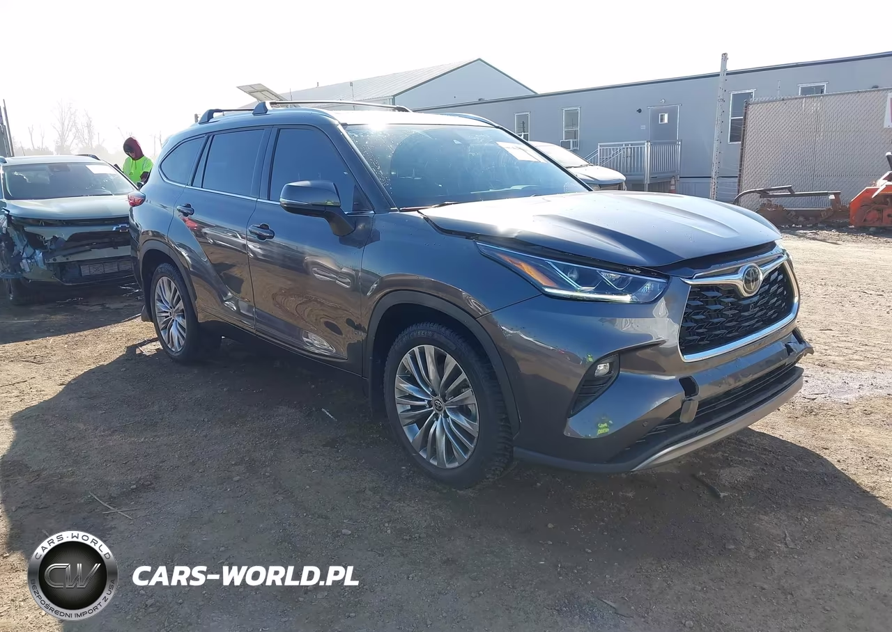 2022 Toyota Highlander Platinum