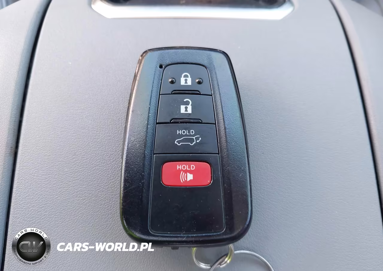 2022 Toyota Highlander Platinum VIN:5TDFZRBH1NS227998 - 11