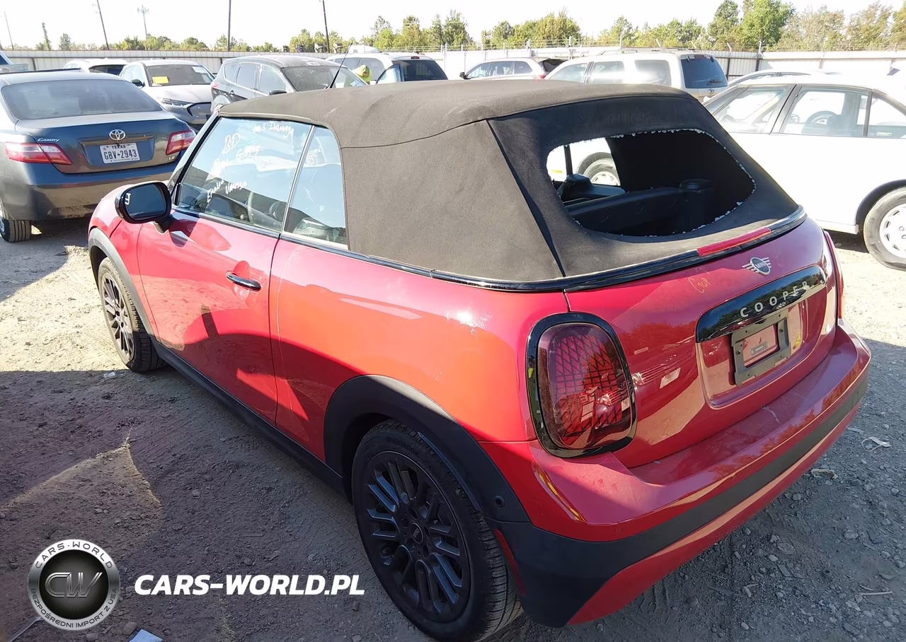 2027 Mini Cooper VIN:WMW23GX02V2Z03547 - 3