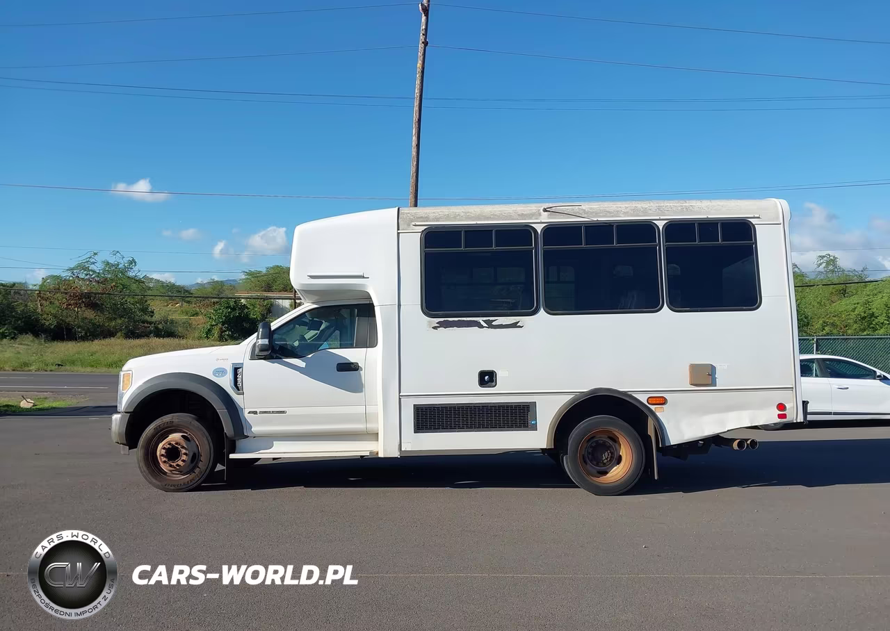 2017 Ford F-450 Chassis Xl VIN:1FDAF4GT8HEF23030 - 17