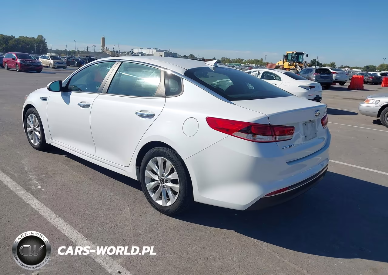 2017 Kia Optima Lx VIN:5XXGT4L36HG161966 - 3