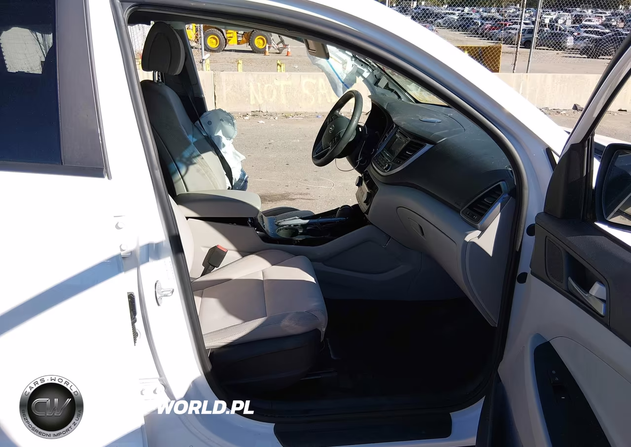 2018 Hyundai Tucson Se VIN:KM8J2CA42JU655817 - 5