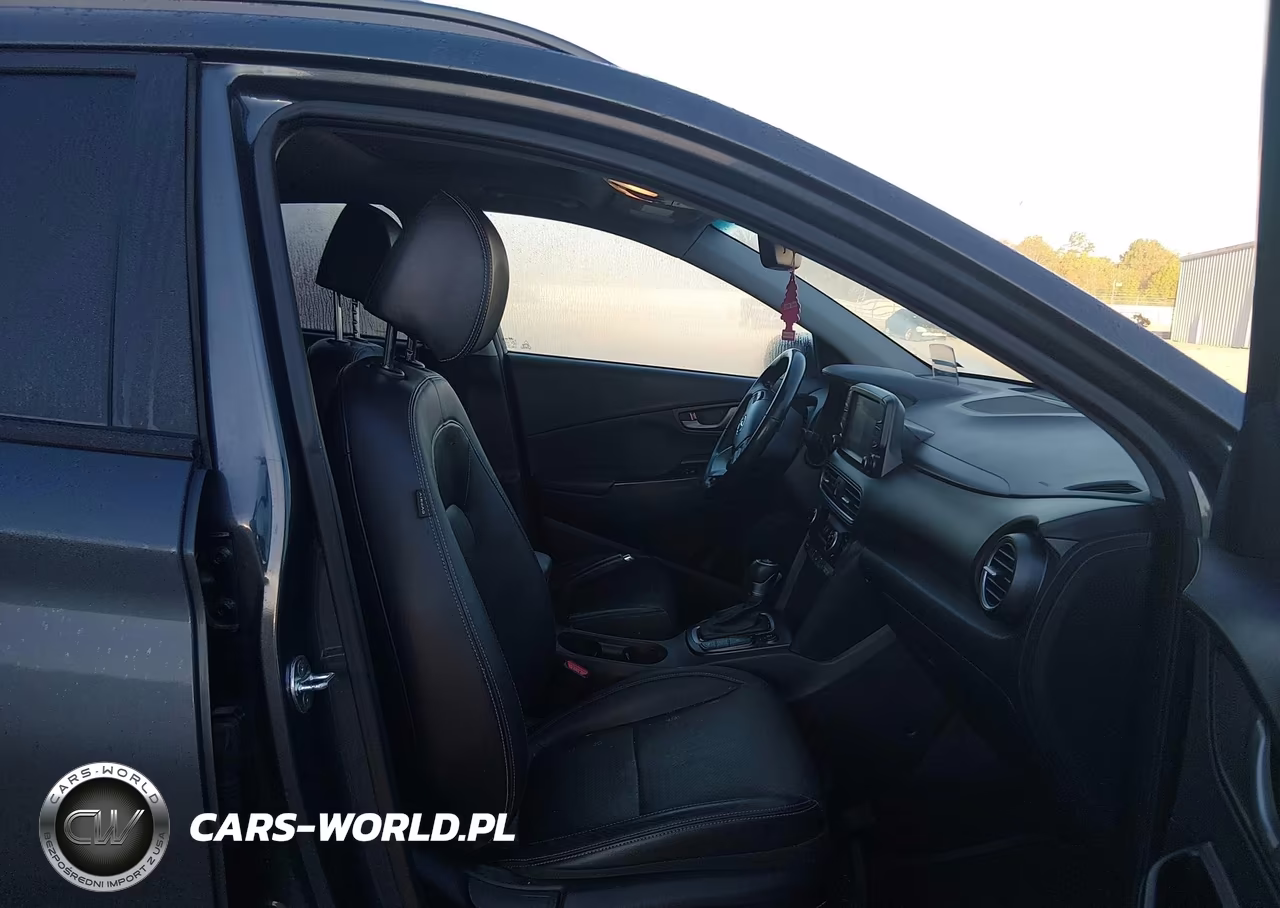 2019 Hyundai Kona Ultimate VIN:KM8K5CA55KU249682 - 5