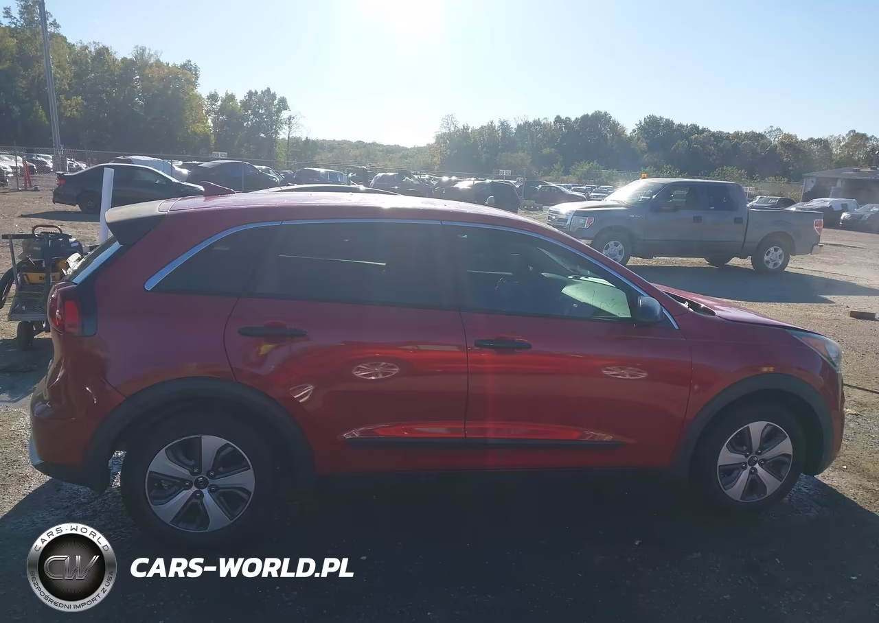 2018 Kia Niro Fe VIN:KNDCB3LC9J5121757 - 13