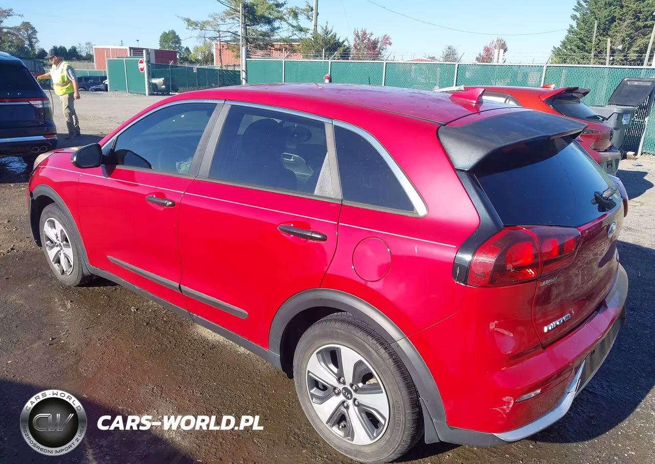 2018 Kia Niro Fe VIN:KNDCB3LC9J5121757 - 3