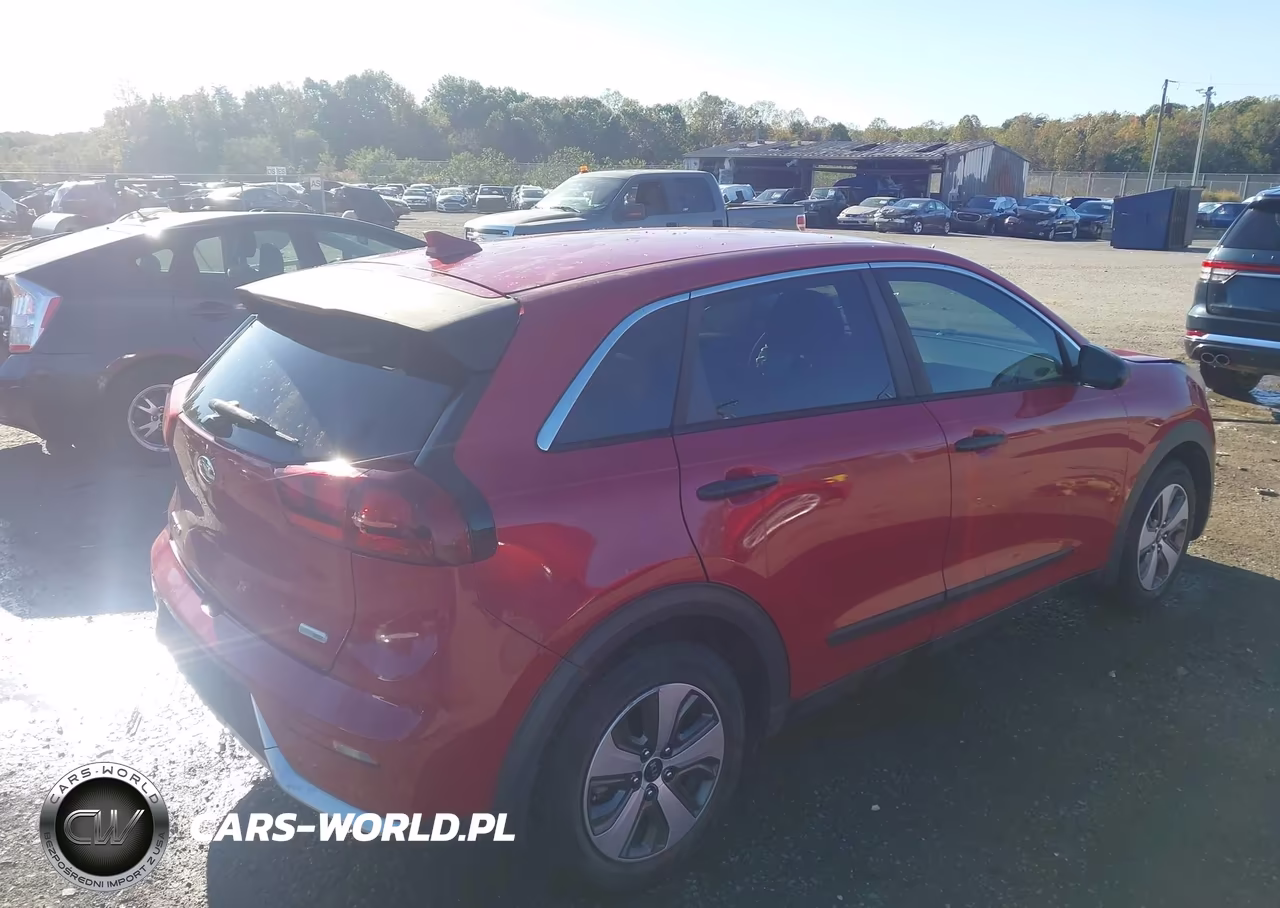 2018 Kia Niro Fe VIN:KNDCB3LC9J5121757 - 4