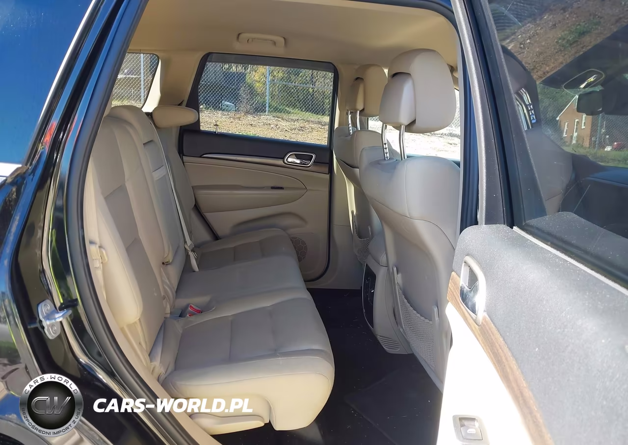 2014 Jeep Grand Cherokee Laredo VIN:1C4RJFAG6EC104890 - 8