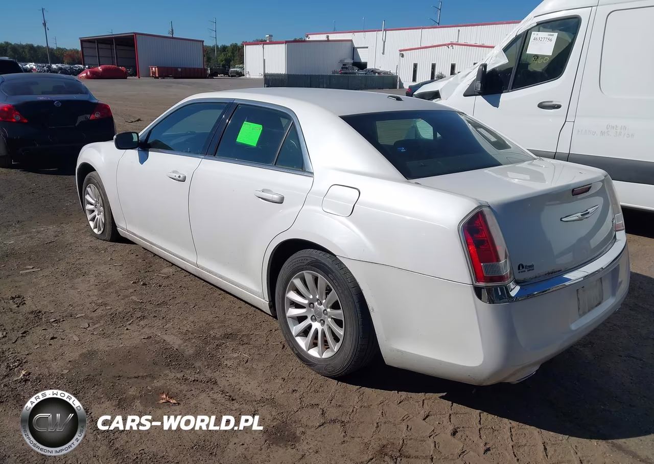 2012 Chrysler 300 VIN:2C3CCAAG0CH109715 - 3