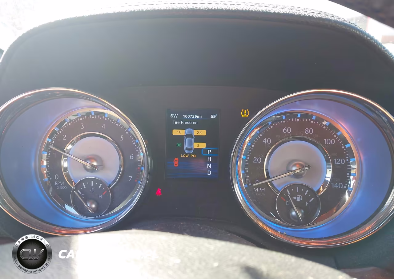 2012 Chrysler 300 VIN:2C3CCAAG0CH109715 - 7