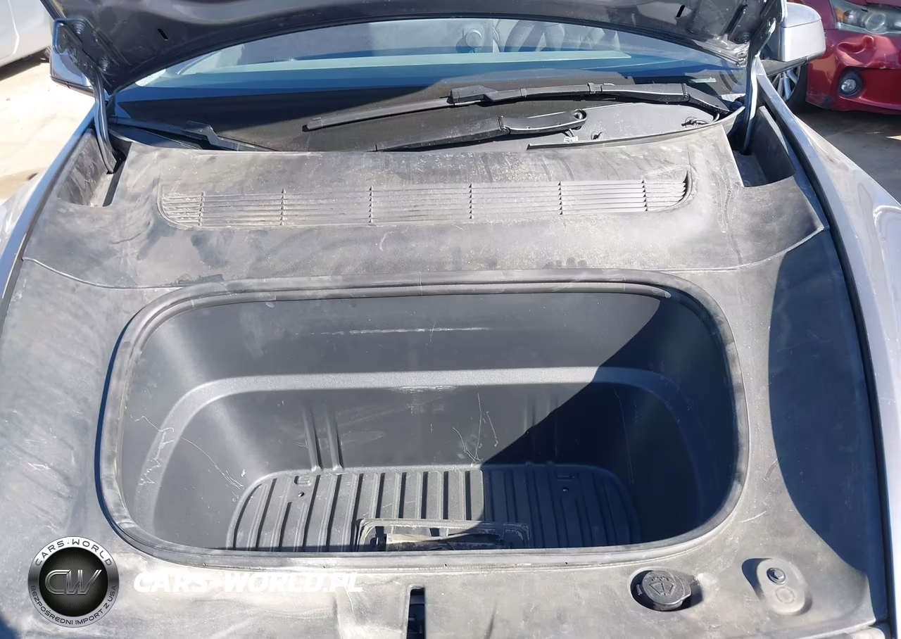 2026 Tesla Model Y VIN:7SAYGDEE6TF341079 - 10