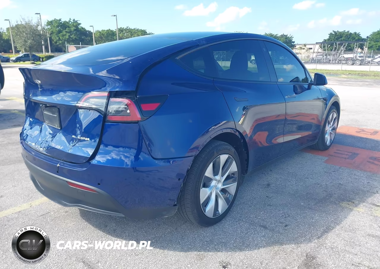 2021 Tesla Model Y VIN:5YJYGDEE2MF297628 - 4