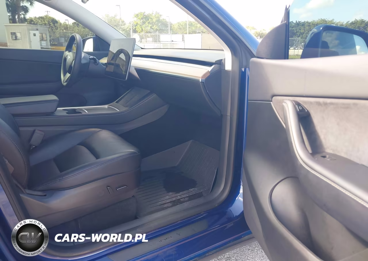 2021 Tesla Model Y VIN:5YJYGDEE2MF297628 - 5