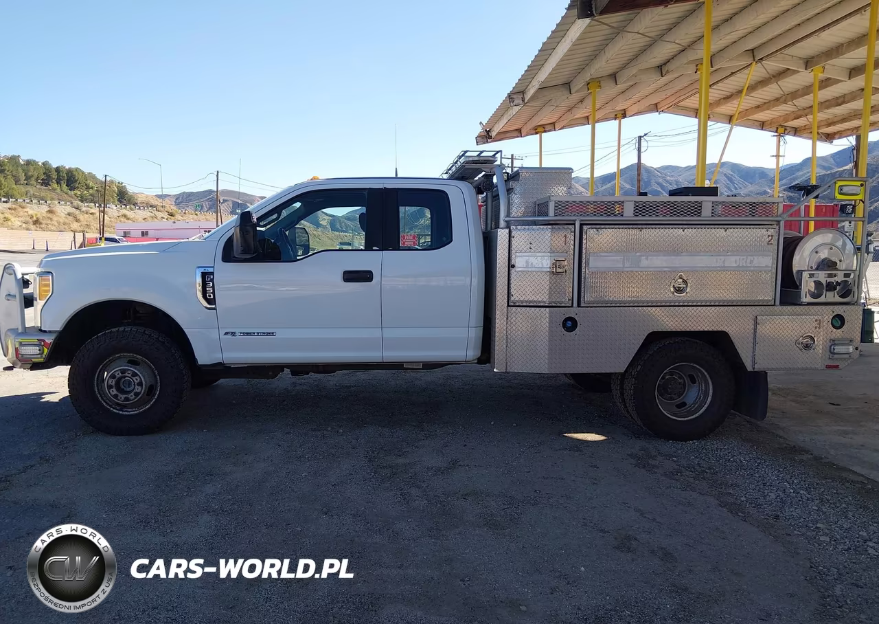 2017 Ford F-350 Chassis Xl VIN:1FD8X3HT8HEF22996 - 15