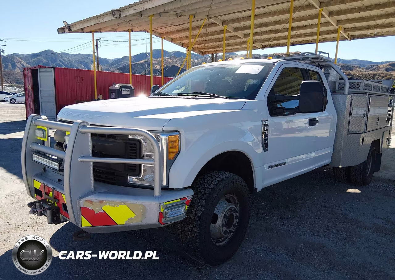 2017 Ford F-350 Chassis Xl VIN:1FD8X3HT8HEF22996 - 2