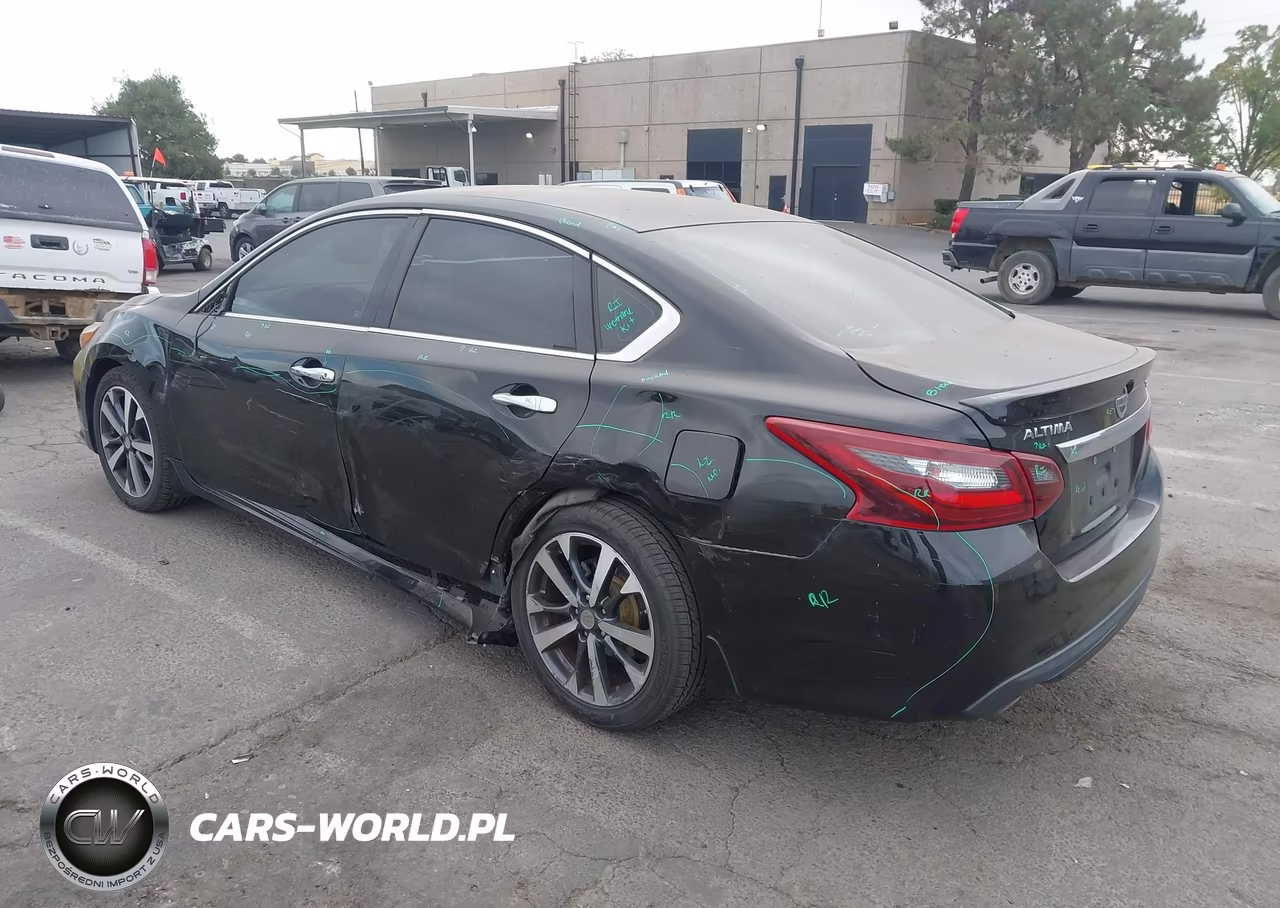 2017 Nissan Altima 2.5 Sr VIN:1N4AL3AP0HC482591 - 3