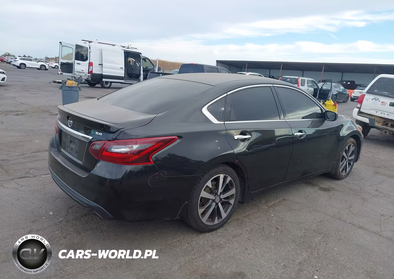 2017 Nissan Altima 2.5 Sr VIN:1N4AL3AP0HC482591 - 4