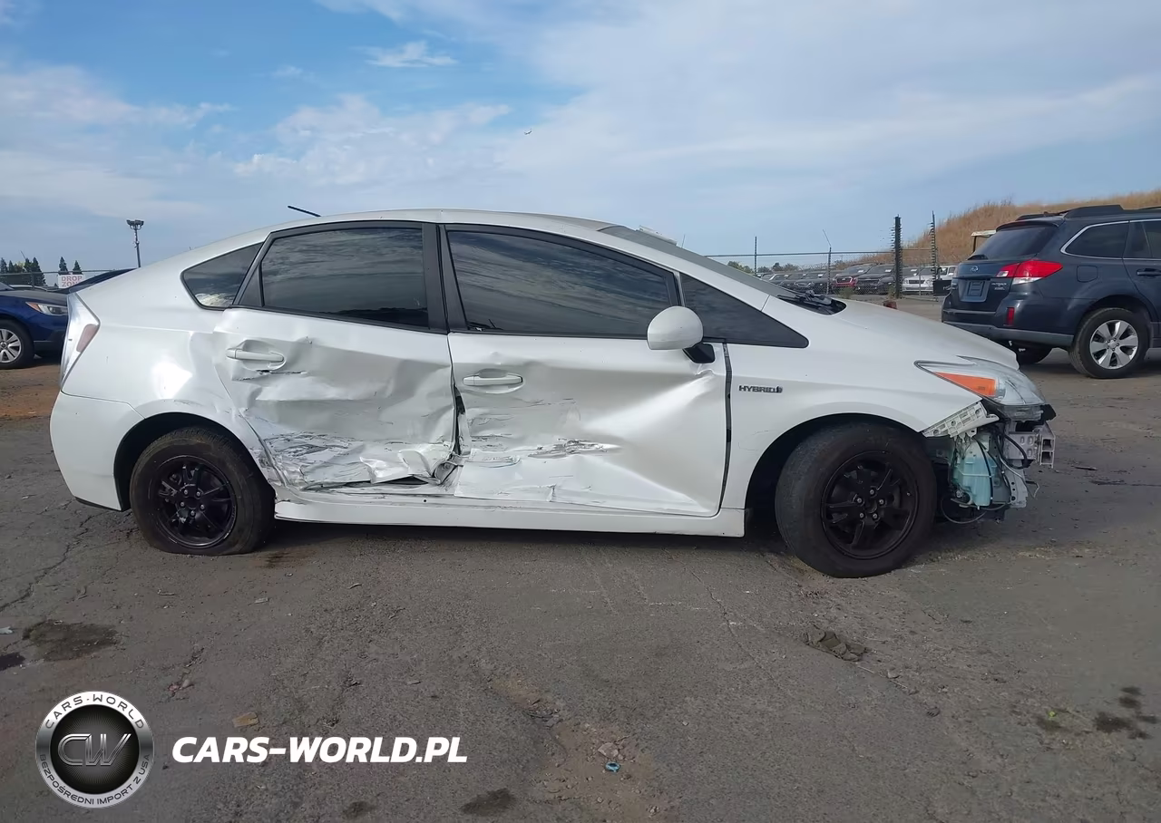 2015 Toyota Prius VIN:JTDKN3DU1F0427110 - 14