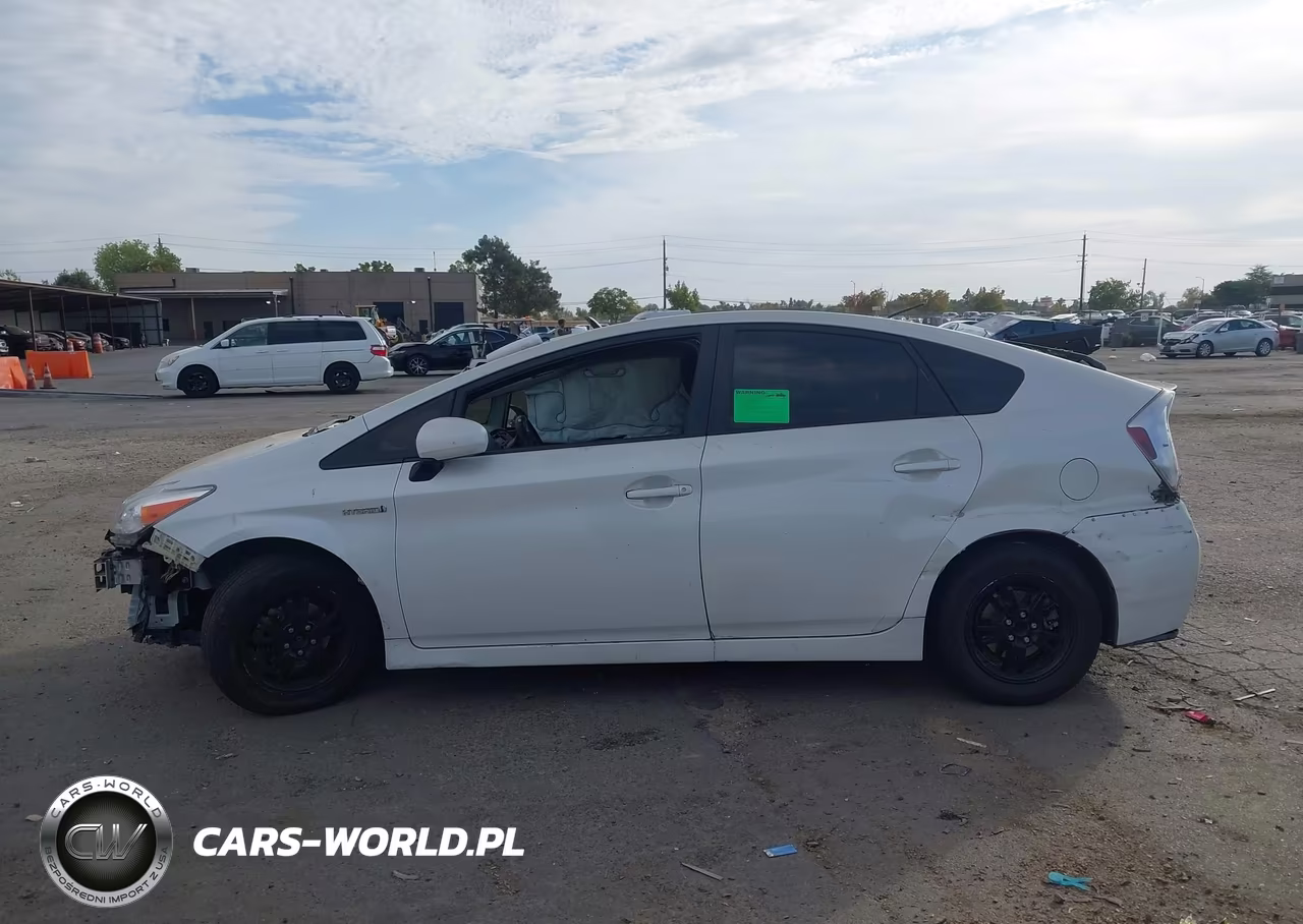 2015 Toyota Prius VIN:JTDKN3DU1F0427110 - 15