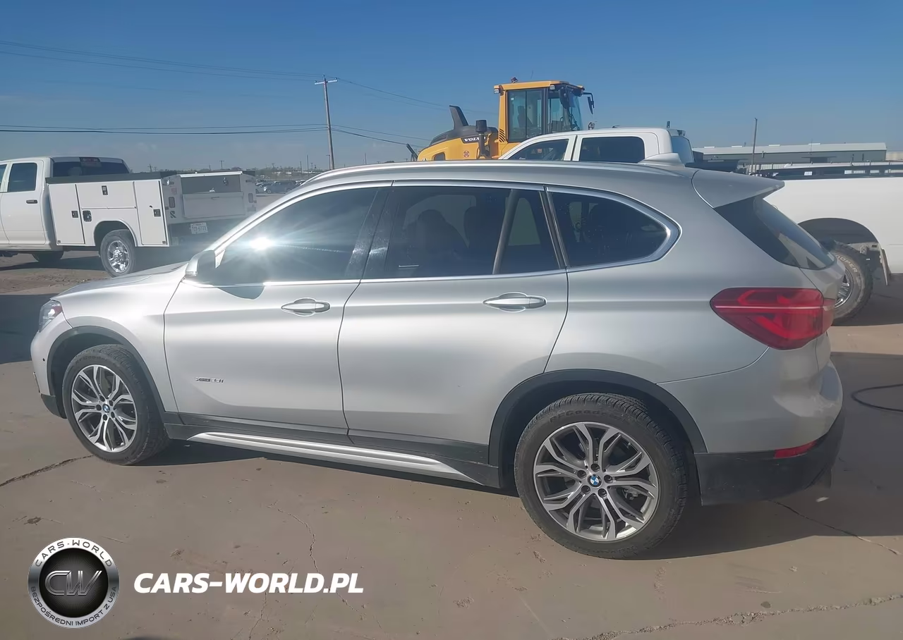 BMW X1 XDRIVE2 VIN:WBXHT3Z32H4A64916 - 14