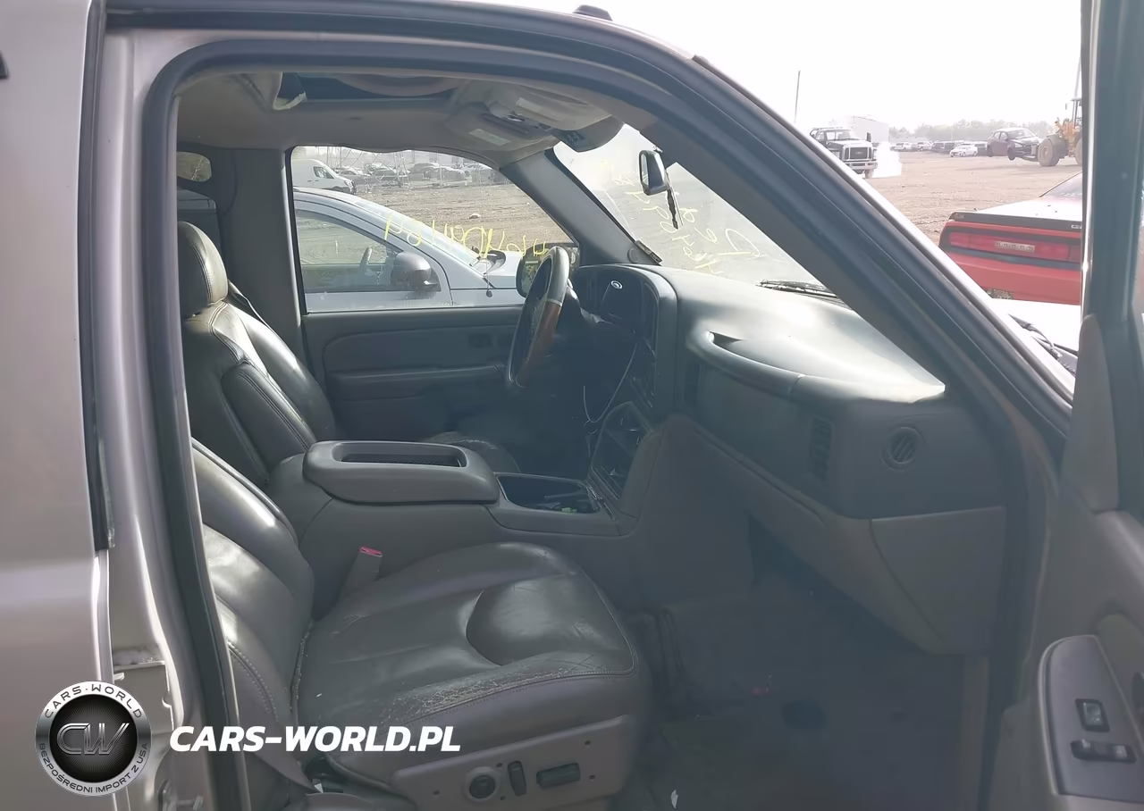 2005 Chevrolet Tahoe Z71 VIN:1GNEK13Z85R247017 - 5