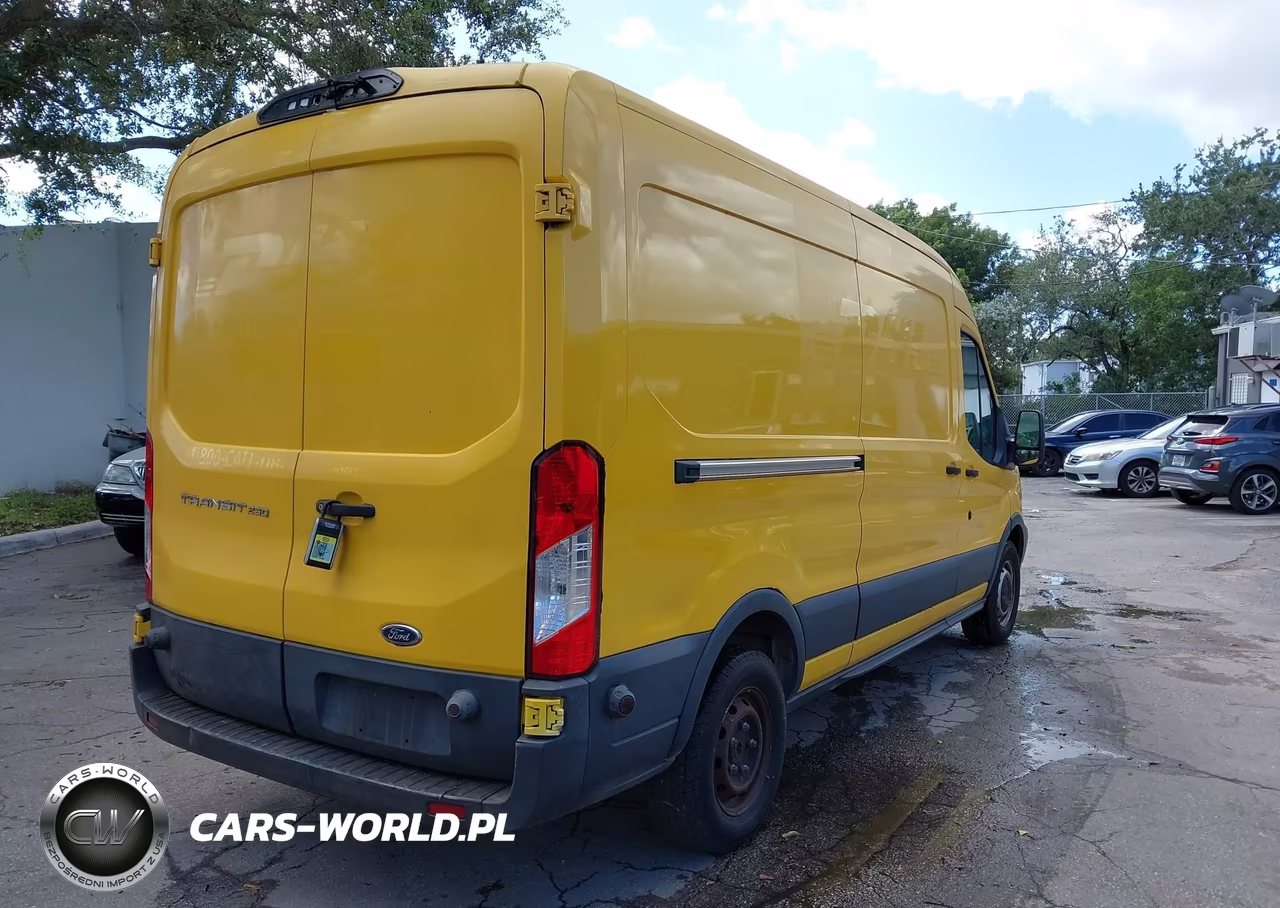 2018 Ford Transit-250 VIN:1FTYR2CM8JKB24302 - 4